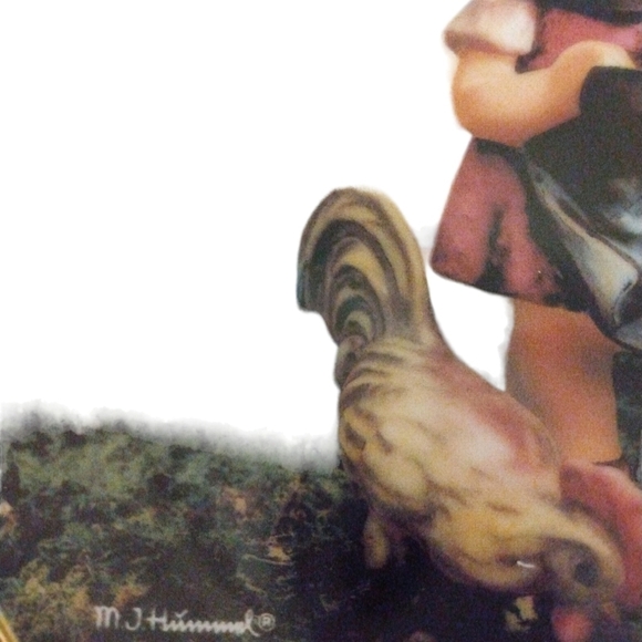 M.J. Hummel & Danbury Mint 8" Collectible Plate "Feeding Time" (limited) - Picture 4 of 4